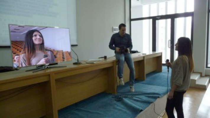 Seminarii de creaţie pentru viitori jurnalişti, la Universitatea Şaguna